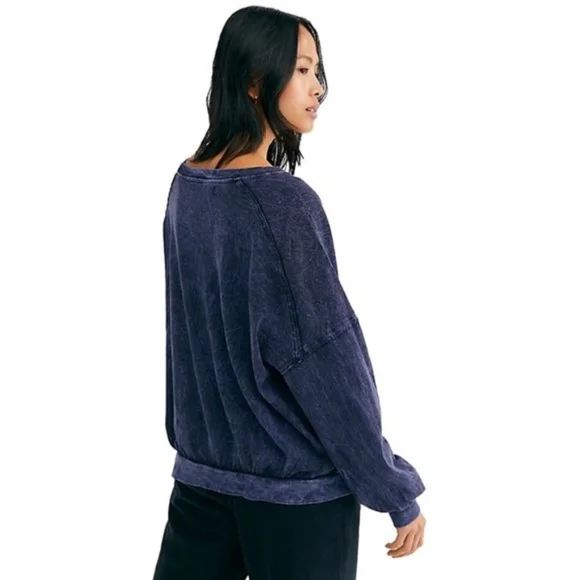 Free People 213 Blue Vintage Wash Shirt Large NWT - Picture 3 of 6